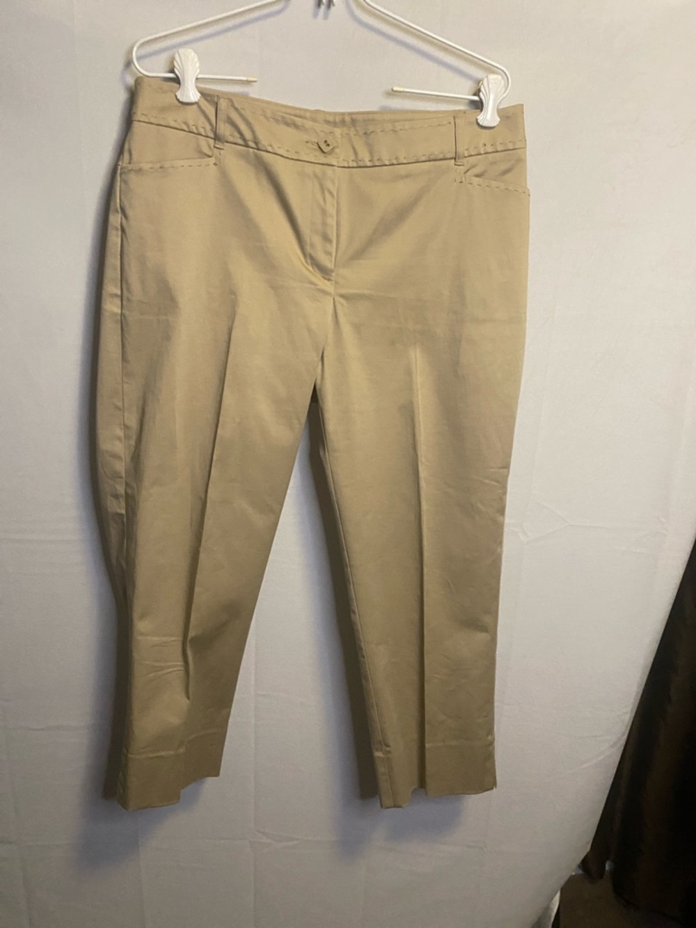 Women's Beige Cropped Dress Pants